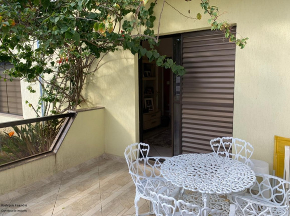 Imagem Sobrado com 5 Quartos à Venda, 282 m² em São Benedito - Poços De Caldas