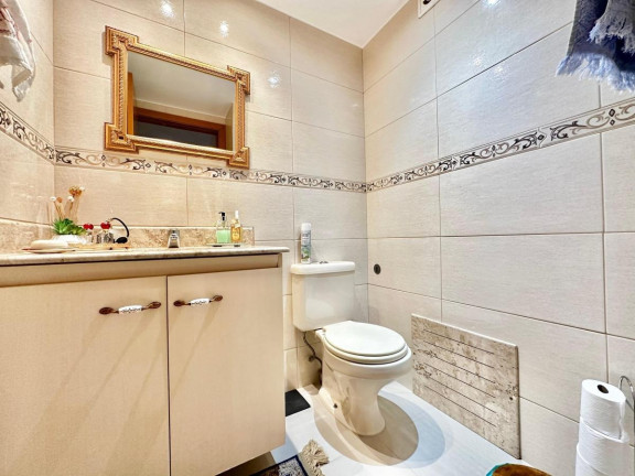Imagem Imóvel com 4 Quartos à Venda, 140 m² em Guará I - Brasília Imagem Imóvel com 4 Quartos à Venda, 140 m² em Guará I - Brasília