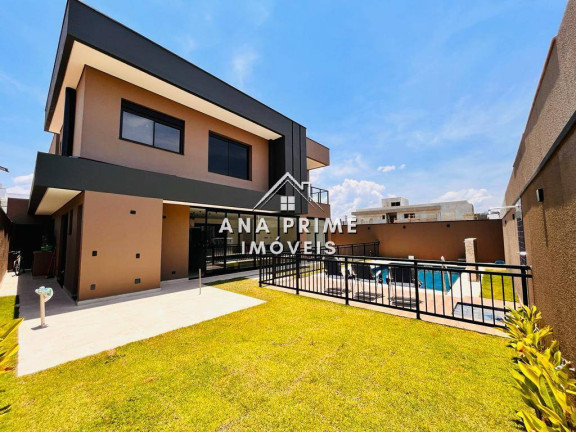 Sobrado à Venda, 451 m² em Urbanova - São José Dos Campos