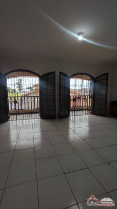 Imagem Casa com 4 Quartos à Venda, 367 m² em Jardim Santa Maria - Jacareí Imagem Casa com 4 Quartos à Venda, 367 m² em Jardim Santa Maria - Jacareí