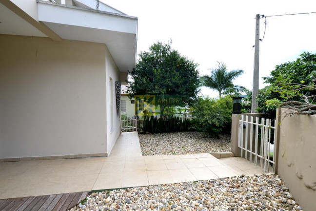 Imagem Casa com 5 Quartos à Venda, 400 m² em Centro - Porto Belo Imagem Casa com 5 Quartos à Venda, 400 m² em Centro - Porto Belo