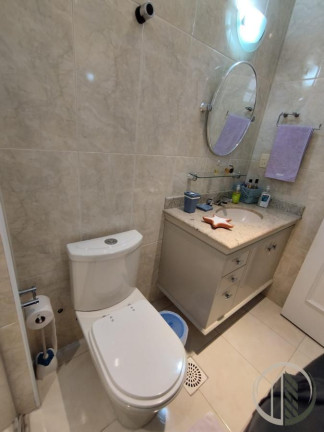 Imagem Apartamento com 3 Quartos à Venda, 214 m² em Gonzaga - Santos
