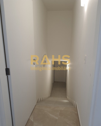 Imagem Casa com 3 Quartos à Venda, 300 m² em América - Joinville Imagem Casa com 3 Quartos à Venda, 300 m² em América - Joinville