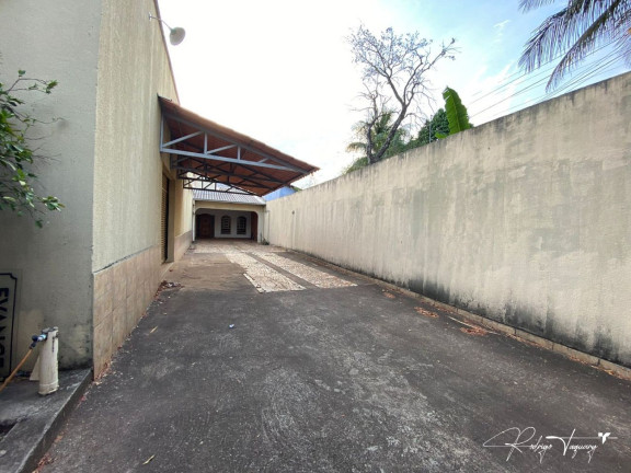 Imagem Casa com 4 Quartos à Venda, 272 m² em Jardim Santo Antônio - Goiânia Imagem Casa com 4 Quartos à Venda, 272 m² em Jardim Santo Antônio - Goiânia