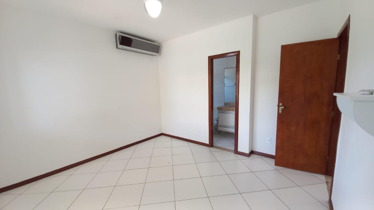 Imagem Casa de Condomínio com 4 Quartos à Venda, 346 m² em Centro - Lauro De Freitas Imagem Casa de Condomínio com 4 Quartos à Venda, 346 m² em Centro - Lauro De Freitas