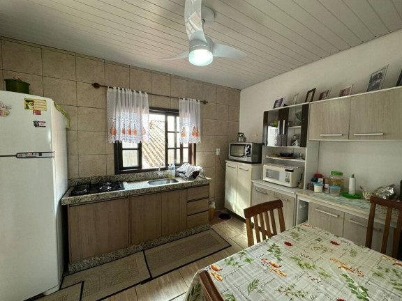 Imagem Casa com 5 Quartos à Venda, 220 m² em Centro - Balneário Barra Do Sul