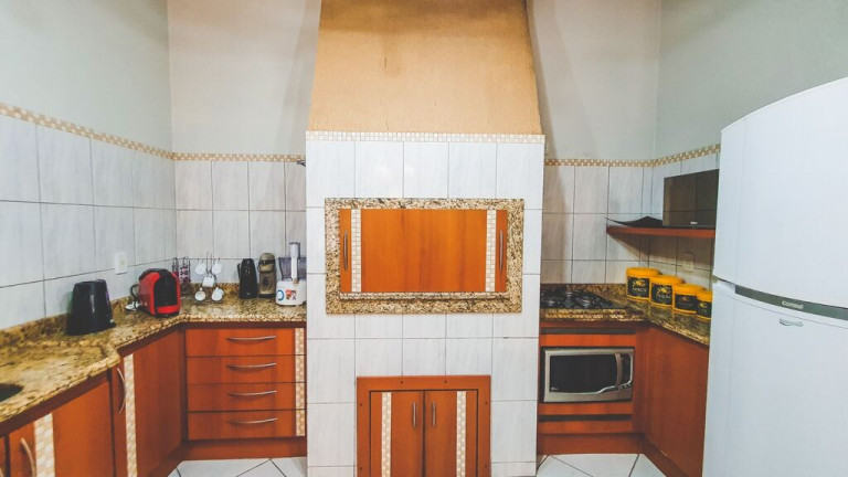 Imagem Chácara com 4 Quartos à Venda, 182 m² em Lomba Grande - Novo Hamburgo