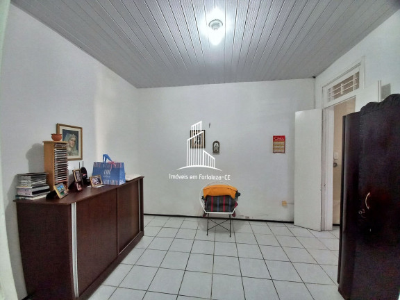 Imagem Casa com 4 Quartos à Venda, 202 m² em Centro - Fortaleza Imagem Casa com 4 Quartos à Venda, 202 m² em Centro - Fortaleza