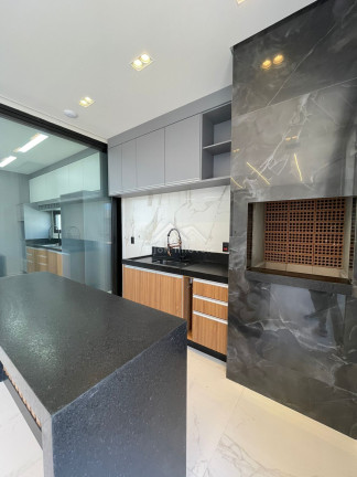 Imagem Casa com 3 Quartos à Venda, 271 m² em Alphaville - Votorantim