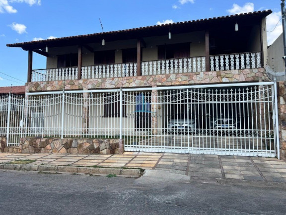 Casa com 4 Quartos à Venda, 472 m² em Novo Eldorado - Contagem
