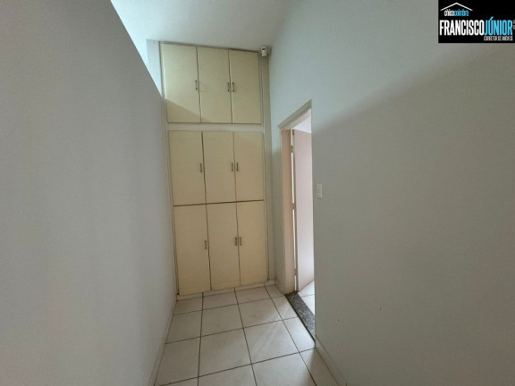 Imagem Imóvel com 5 Quartos à Venda, 205 m² em Setor Campinas - Goiânia Imagem Imóvel com 5 Quartos à Venda, 205 m² em Setor Campinas - Goiânia