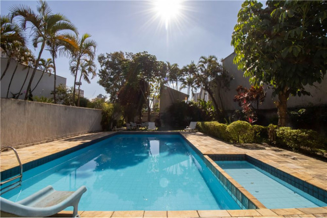 Imagem Casa com 4 Quartos à Venda, 421 m² em Vila Rosália - Guarulhos Imagem Casa com 4 Quartos à Venda, 421 m² em Vila Rosália - Guarulhos