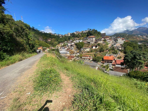 Terreno à Venda, 500 m² em Vale Do Paraíso - Teresópolis