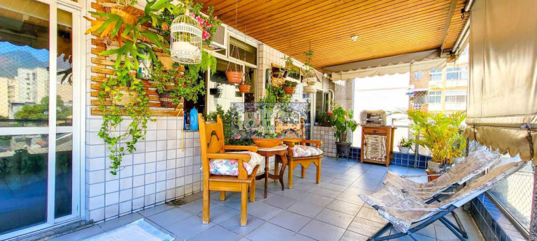 Imagem Apartamento com 4 Quartos à Venda, 170 m² em Tijuca - Rio De Janeiro Imagem Apartamento com 4 Quartos à Venda, 170 m² em Tijuca - Rio De Janeiro