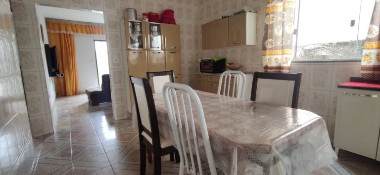 Imagem Casa com 3 Quartos à Venda, 283 m² em Jardim Do Vale - Guaratinguetá