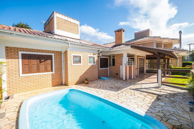 Casa de Condomínio com 3 Quartos à Venda, 180 m² em Cachoeira Do Bom Jesus - Florianópolis