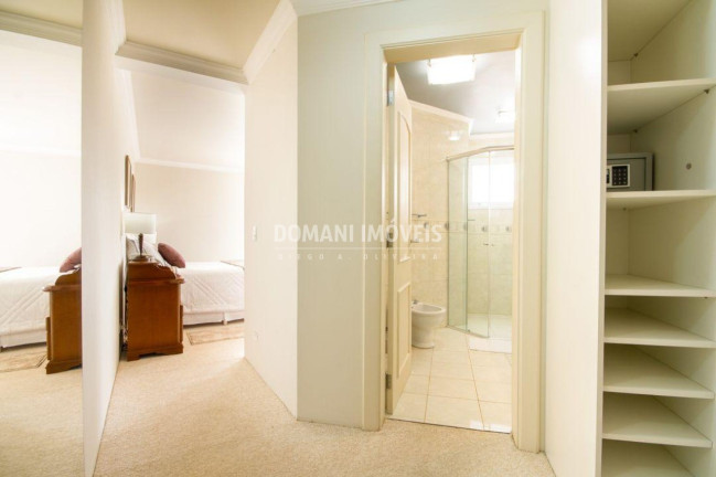 Imagem Imóvel com 6 Quartos à Venda, 1.640 m² em Região Do Alto Da Boa Vista - Campos Do Jordão Imagem Imóvel com 6 Quartos à Venda, 1.640 m² em Região Do Alto Da Boa Vista - Campos Do Jordão