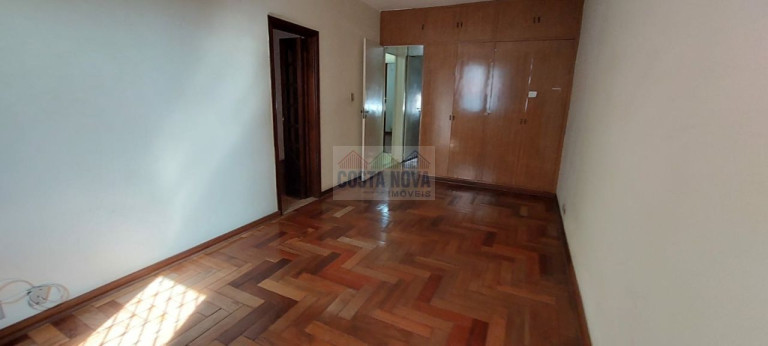 Imagem Casa com 3 Quartos à Venda, 330 m² em Gonzaga - Santos Imagem Casa com 3 Quartos à Venda, 330 m² em Gonzaga - Santos