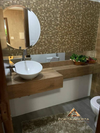 Imagem Casa com 4 Quartos à Venda, 200 m² em Bethânia - Ipatinga
