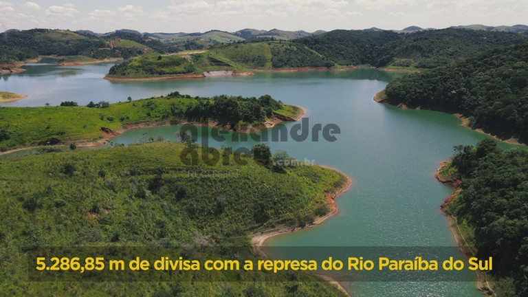 Imagem Fazenda à Venda, 130 m² em Santa Branca Imagem Fazenda à Venda, 130 m² em Santa Branca