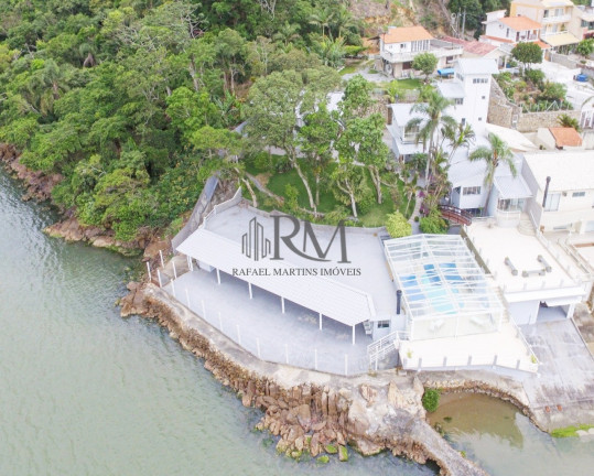 Imagem Casa com 7 Quartos à Venda, 800 m² em Praia De Fora - Palhoça Imagem Casa com 7 Quartos à Venda, 800 m² em Praia De Fora - Palhoça