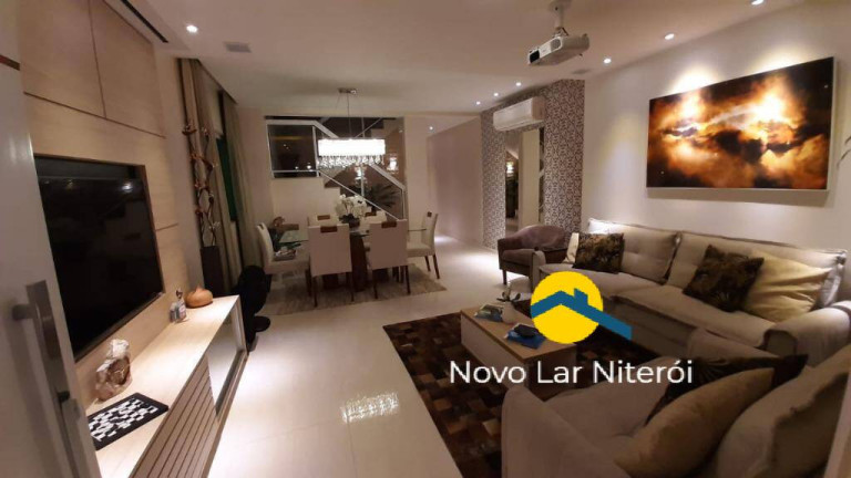 Imagem Casa com 4 Quartos à Venda, 180 m² em Itaipu - Niterói Imagem Casa com 4 Quartos à Venda, 180 m² em Itaipu - Niterói