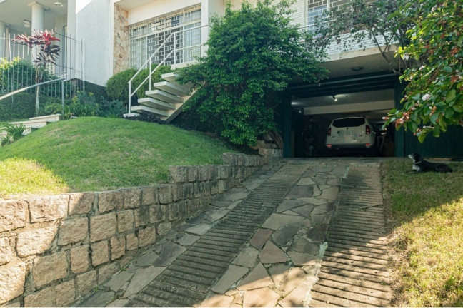 Imagem Casa com 3 Quartos à Venda, 248 m² em Três Figueiras - Porto Alegre