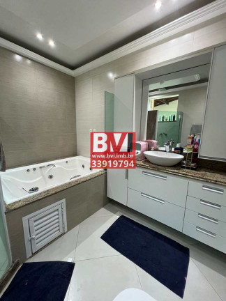 Imagem Casa com 4 Quartos à Venda, 190 m² em Vila Da Penha - Rio De Janeiro Imagem Casa com 4 Quartos à Venda, 190 m² em Vila Da Penha - Rio De Janeiro