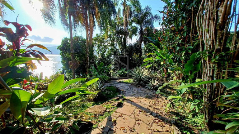 Imagem Casa com 3 Quartos à Venda, 160 m² em Vila Picinguaba - Ubatuba Imagem Casa com 3 Quartos à Venda, 160 m² em Vila Picinguaba - Ubatuba