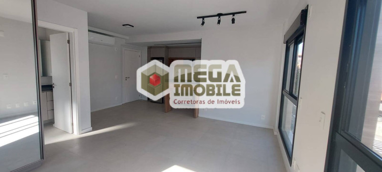 Imagem Apartamento com 1 Quarto à Venda, 28 m² em Centro - Florianópolis