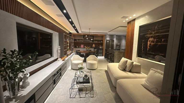 Imagem Apartamento com 3 Quartos à Venda, 210 m² em Agronômica - Florianópolis Imagem Apartamento com 3 Quartos à Venda, 210 m² em Agronômica - Florianópolis