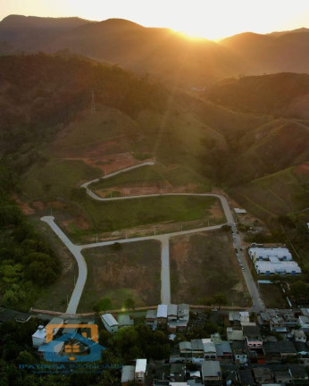 Imagem Casa à Venda, 360 m² em Limoeiro - Ipatinga