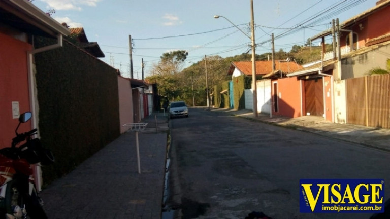 Imagem Casa com 3 Quartos à Venda, 500 m² em Cid. Jardim - Jacareí