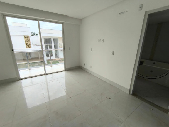 Imagem Casa de Condomínio com 4 Quartos à Venda, 204 m² em Santa Genoveva - Goiania