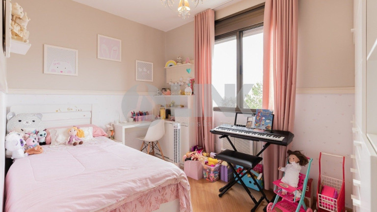 Imagem Apartamento com 3 Quartos à Venda, 81 m² em Petrópolis - Porto Alegre Imagem Apartamento com 3 Quartos à Venda, 81 m² em Petrópolis - Porto Alegre