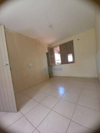 Imagem Casa com 4 Quartos à Venda, 180 m² em Maraponga - Fortaleza Imagem Casa com 4 Quartos à Venda, 180 m² em Maraponga - Fortaleza