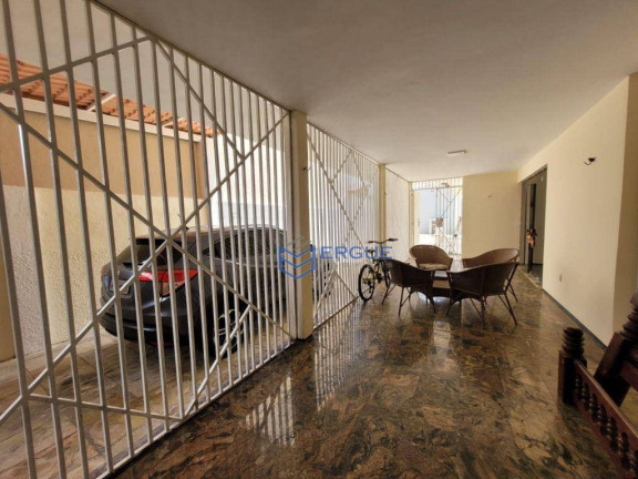 Imagem Casa com 5 Quartos para Alugar, 340 m² em Fátima - Fortaleza Imagem Casa com 5 Quartos para Alugar, 340 m² em Fátima - Fortaleza