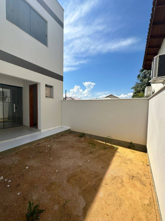 Imagem Casa com 2 Quartos à Venda, 70 m² em Tijucas