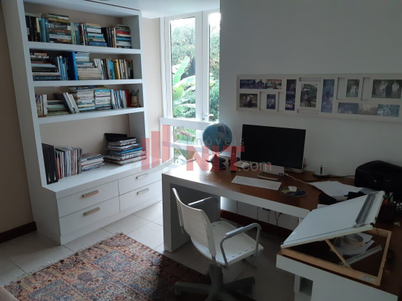 Imagem Casa com 3 Quartos à Venda, 365 m² em Piratininga - Niterói