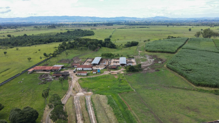 Imagem Fazenda à Venda, 100 m² em Centro - Pindamonhangaba Imagem Fazenda à Venda, 100 m² em Centro - Pindamonhangaba