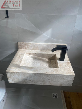 Imagem Casa com 2 Quartos à Venda, 70 m² em Nova Mirim - Praia Grande Imagem Casa com 2 Quartos à Venda, 70 m² em Nova Mirim - Praia Grande