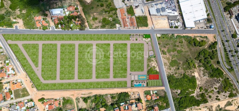 Terreno em Condomínio à Venda, 300 m² em Candelária - Natal