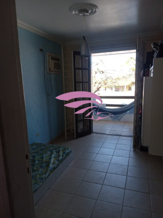 Imagem Casa com 2 Quartos à Venda, 180 m² em Cohapar - Guaratuba Imagem Casa com 2 Quartos à Venda, 180 m² em Cohapar - Guaratuba