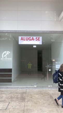 Imagem Sala Comercial para Alugar, 68 m² em Centro - Balneário Camboriú Imagem Sala Comercial para Alugar, 68 m² em Centro - Balneário Camboriú