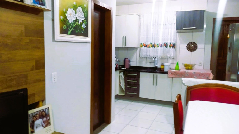 Imagem Casa com 2 Quartos à Venda, 80 m² em Sítio Cercado - Curitiba Imagem Casa com 2 Quartos à Venda, 80 m² em Sítio Cercado - Curitiba