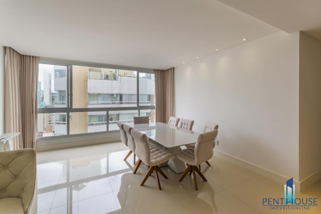 Imagem Apartamento com 3 Quartos à Venda, 128 m² em Centro - Balneário Camboriú Imagem Apartamento com 3 Quartos à Venda, 128 m² em Centro - Balneário Camboriú