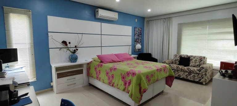 Imagem Casa de Condomínio com 6 Quartos para Alugar, 394 m² em Ponta Negra - Manaus Imagem Casa de Condomínio com 6 Quartos para Alugar, 394 m² em Ponta Negra - Manaus