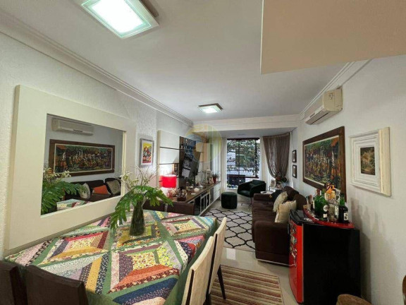 Imagem Apartamento com 3 Quartos à Venda, 110 m² em Centro - Balneário Camboriú