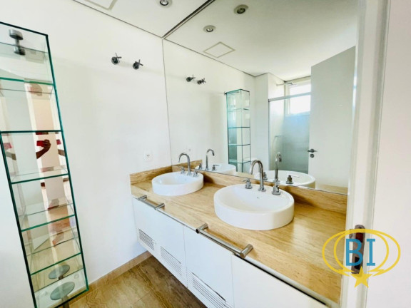 Imagem Apartamento com 3 Quartos à Venda, 215 m² em Sumaré - São Paulo