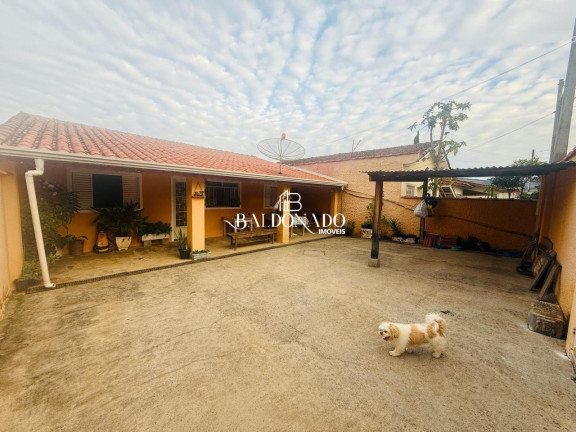 Imagem Casa com 3 Quartos à Venda, 250 m² em Centro - Joanópolis Imagem Casa com 3 Quartos à Venda, 250 m² em Centro - Joanópolis